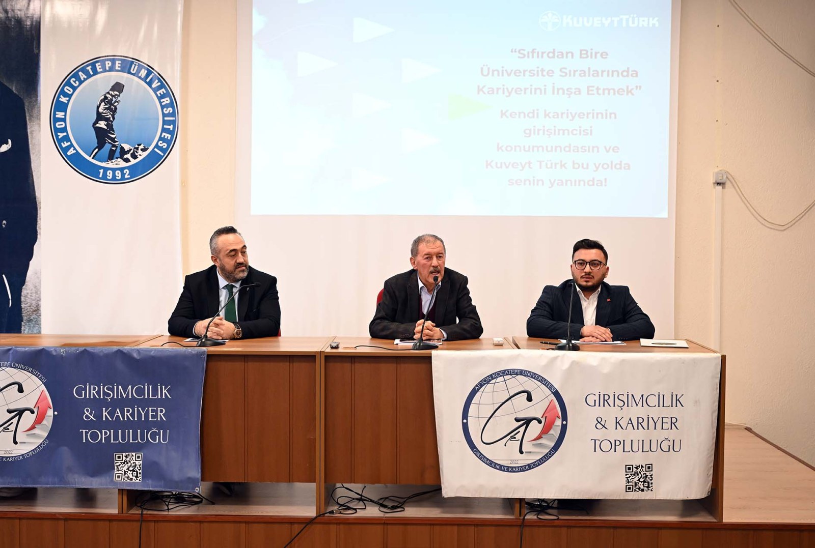 İİBF’de “Katılım Bankacılığı ve Kariyer Konferansı” Düzenlendi