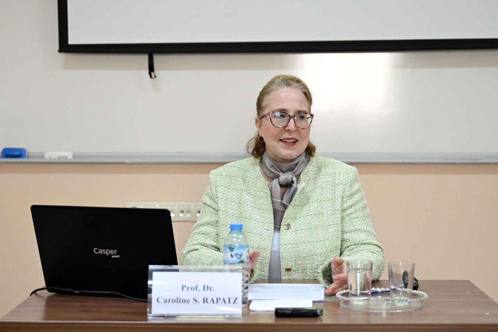 Prof. Dr. Rapatz, Devletler Üstü Alanlarda Uygulanacak Hukuku Anlattı