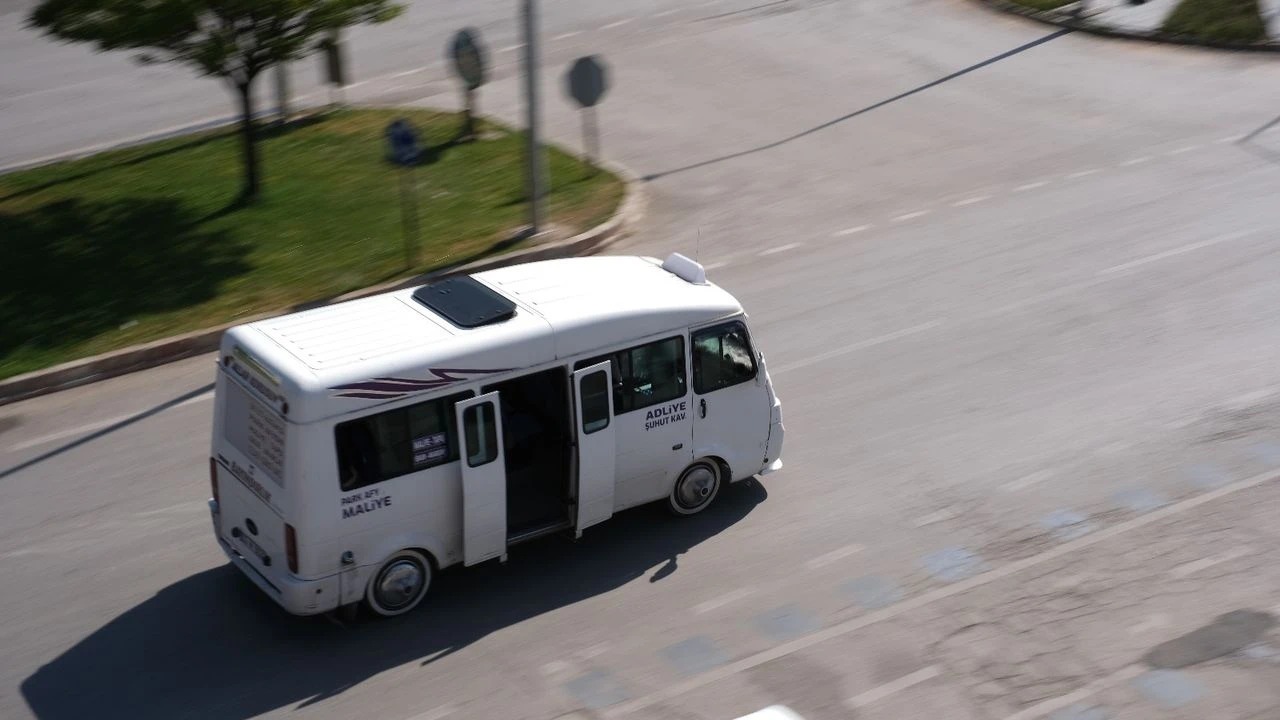 MİNİBÜS ÜCRETLERİ ZAMLANDI