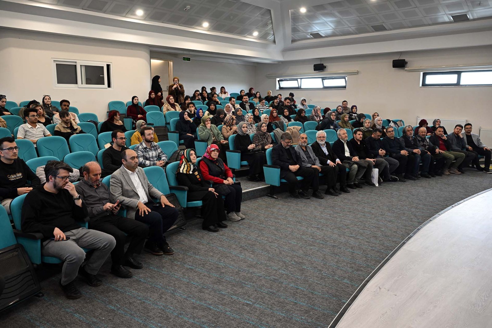 Evlenmek İsteyen Gençlere 293 Milyon Liralık Faizsiz Destek