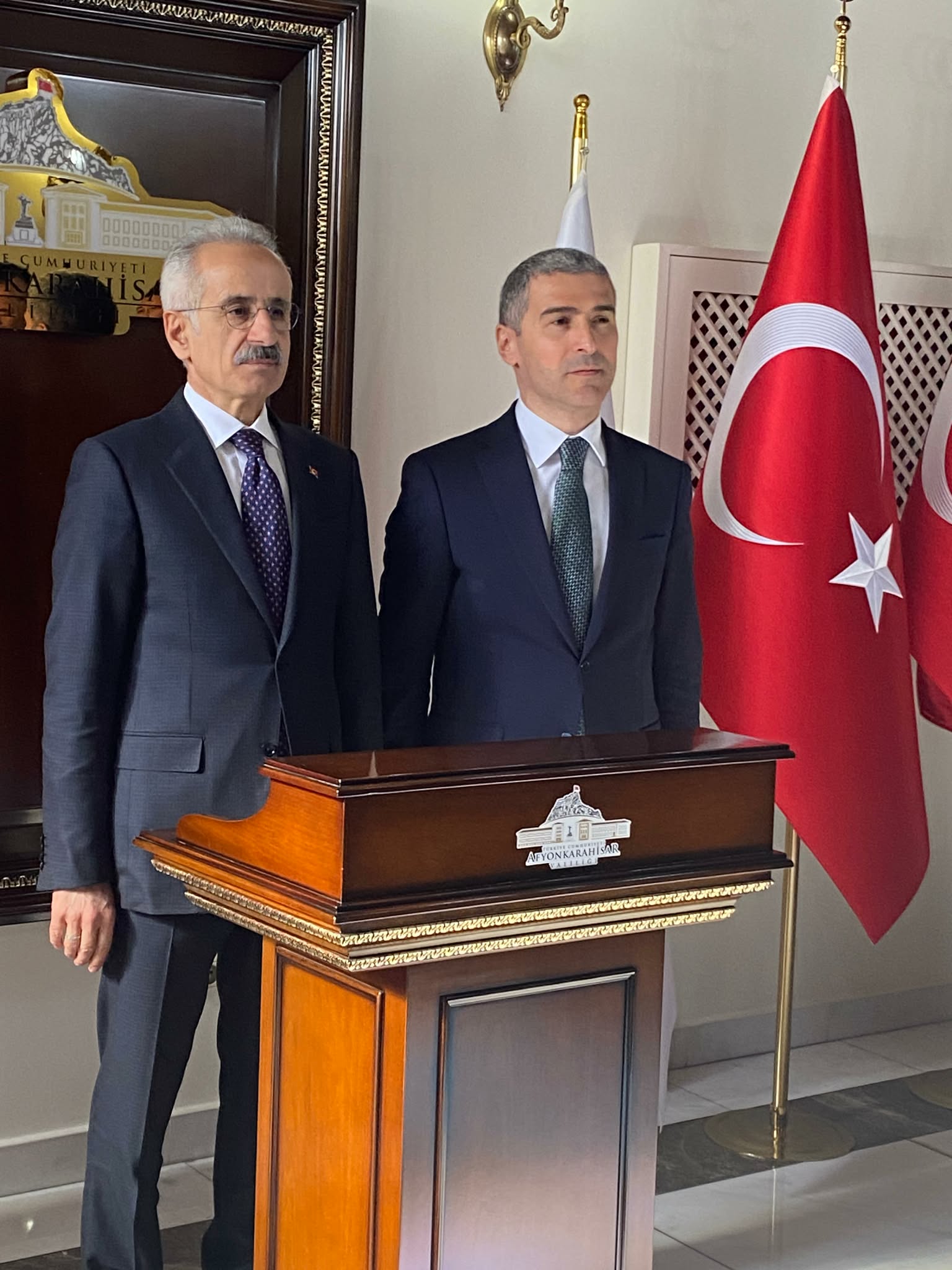 Bakan Uraloğlu, Afyonkarahisar Valiliği’ni Ziyaret Etti