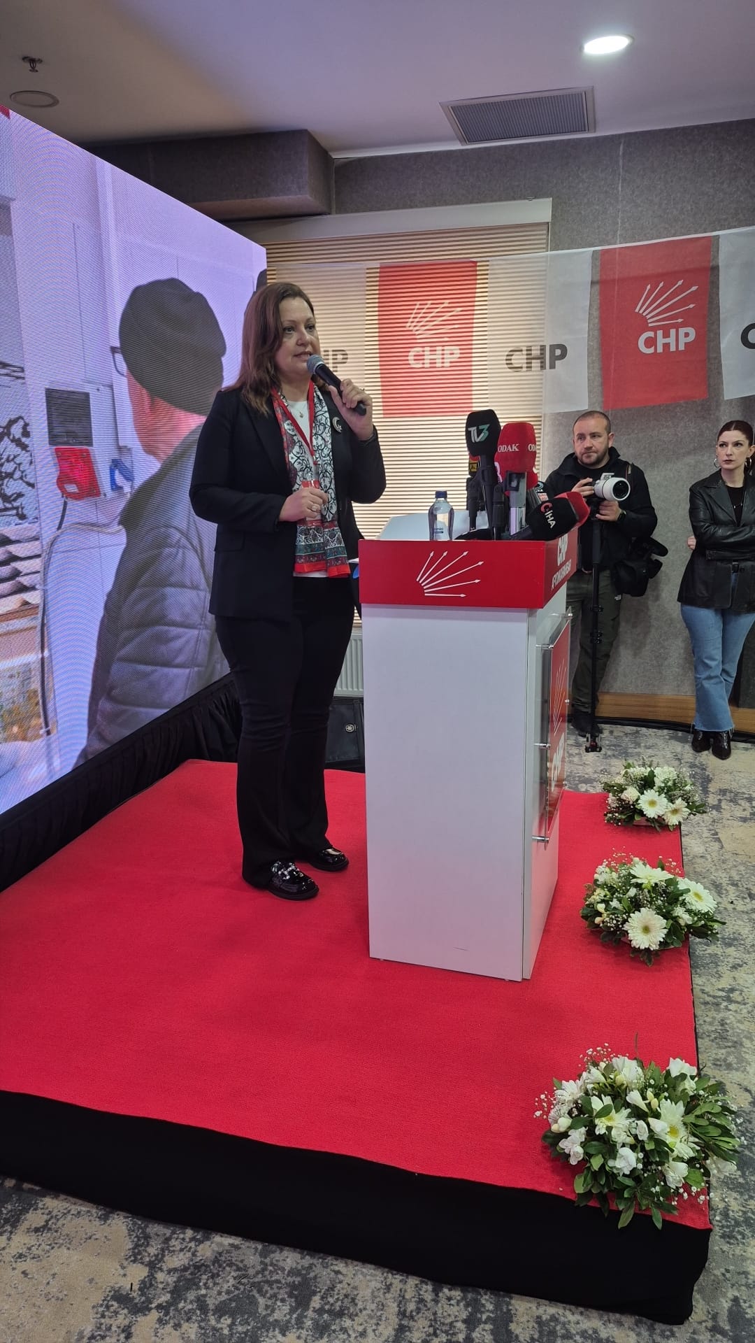 BİZ BELEDİYEYİ VATANDAŞIN AYAĞINA GETİRDİK