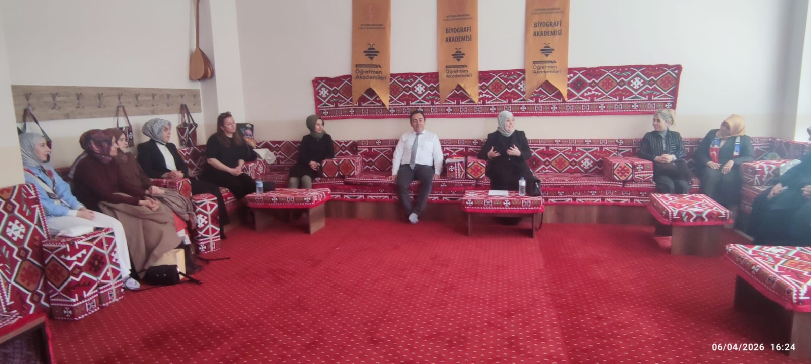 Sezai Karakoç Anlatıldı