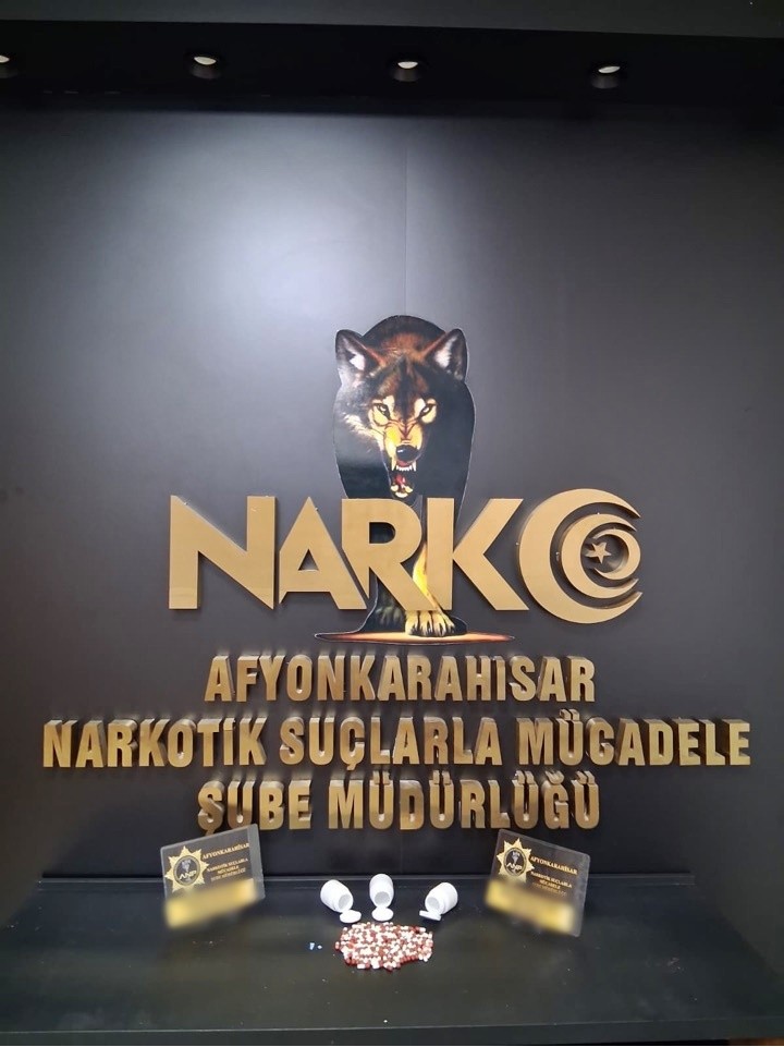 Durdurulan araçta uyuşturucu ele geçirildi