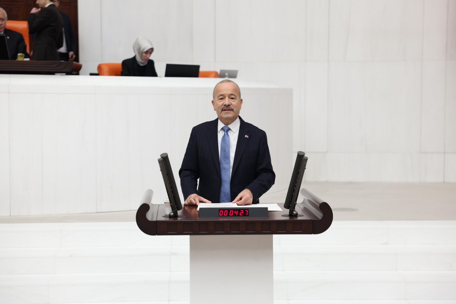 TAYTAK: “GÜÇLÜ NESİLLER İÇİN AİLEYE SAHİP ÇIKIYORUZ”