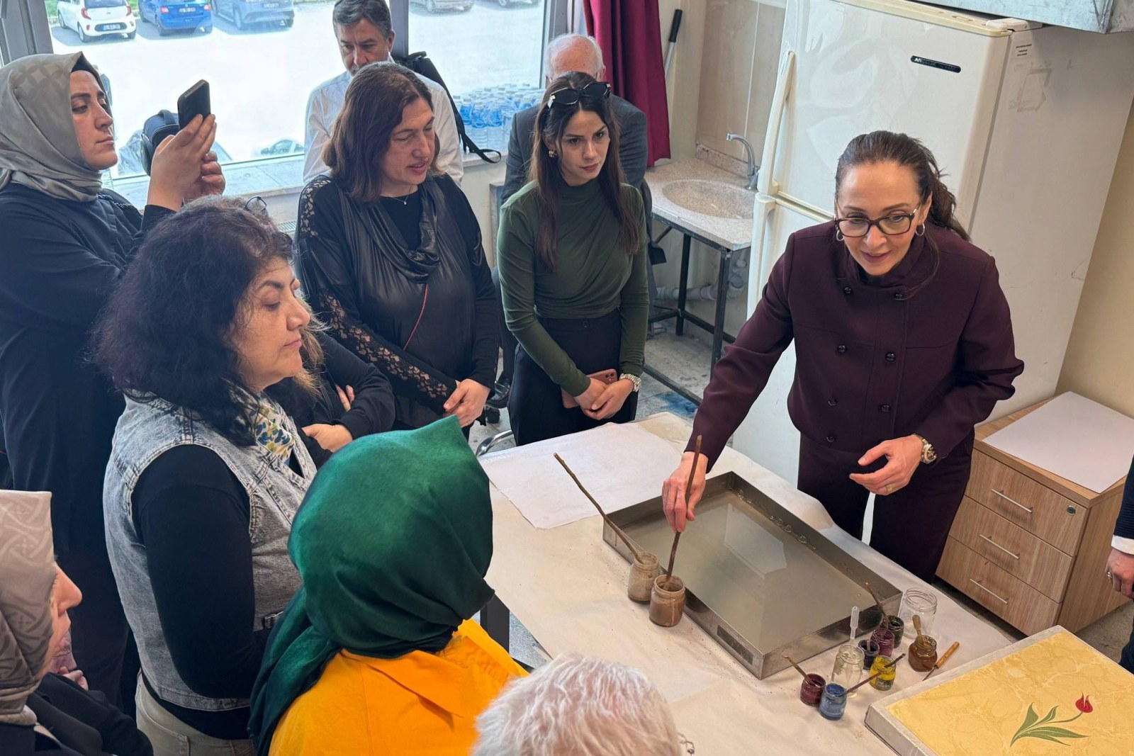 AKÜ GSF’de “Ebru Sanatı Etkinliği” Gerçekleştirildi