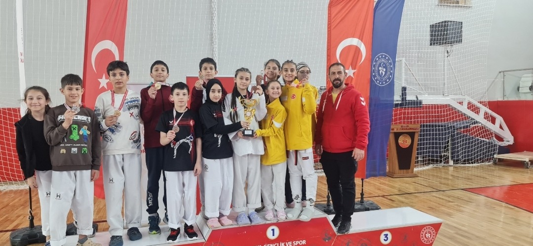 Erkmen Belediyespor’dan Kütahya’da Büyük Başarı