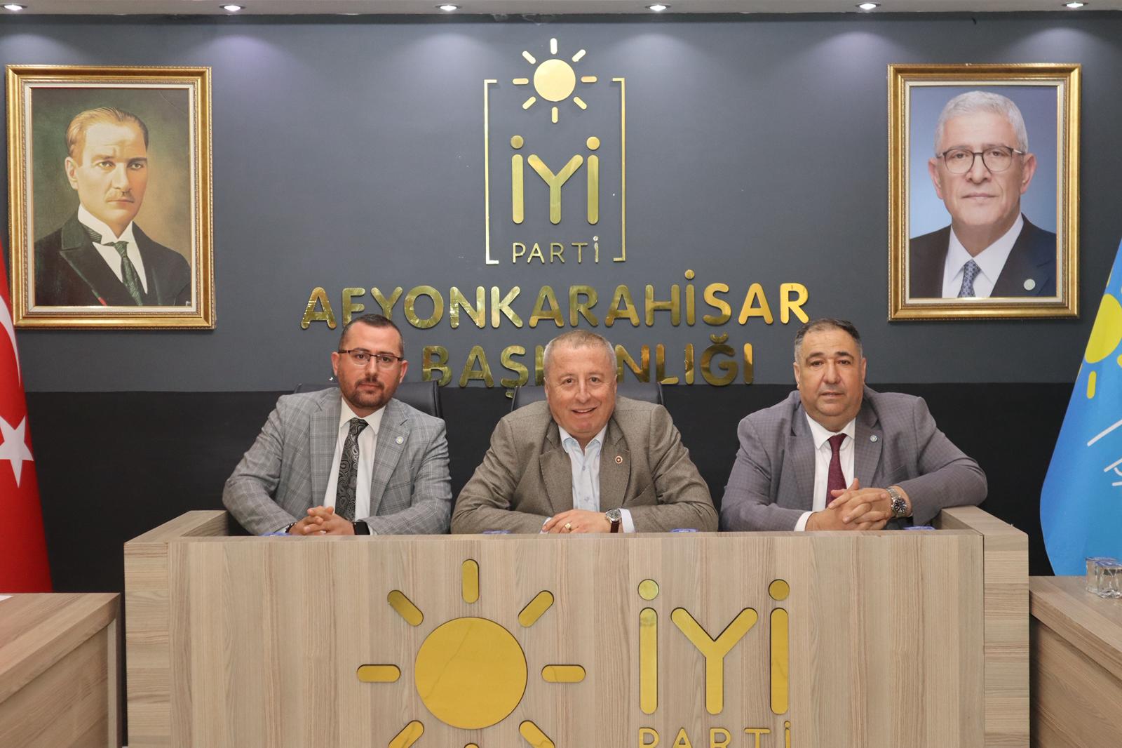 AFYON’DA İYİ PARTİ TEŞKİLATINDAN“SAHADAN GELEN MESAJ NET, MÜCADELE DAHA DA BÜYÜYECEK!”