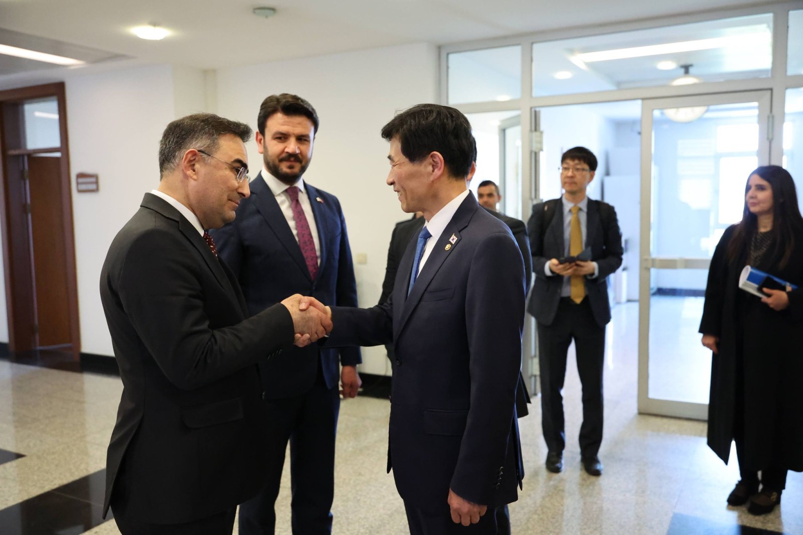 Arslan, Kore'den Gelen Heyeti Ağırladı