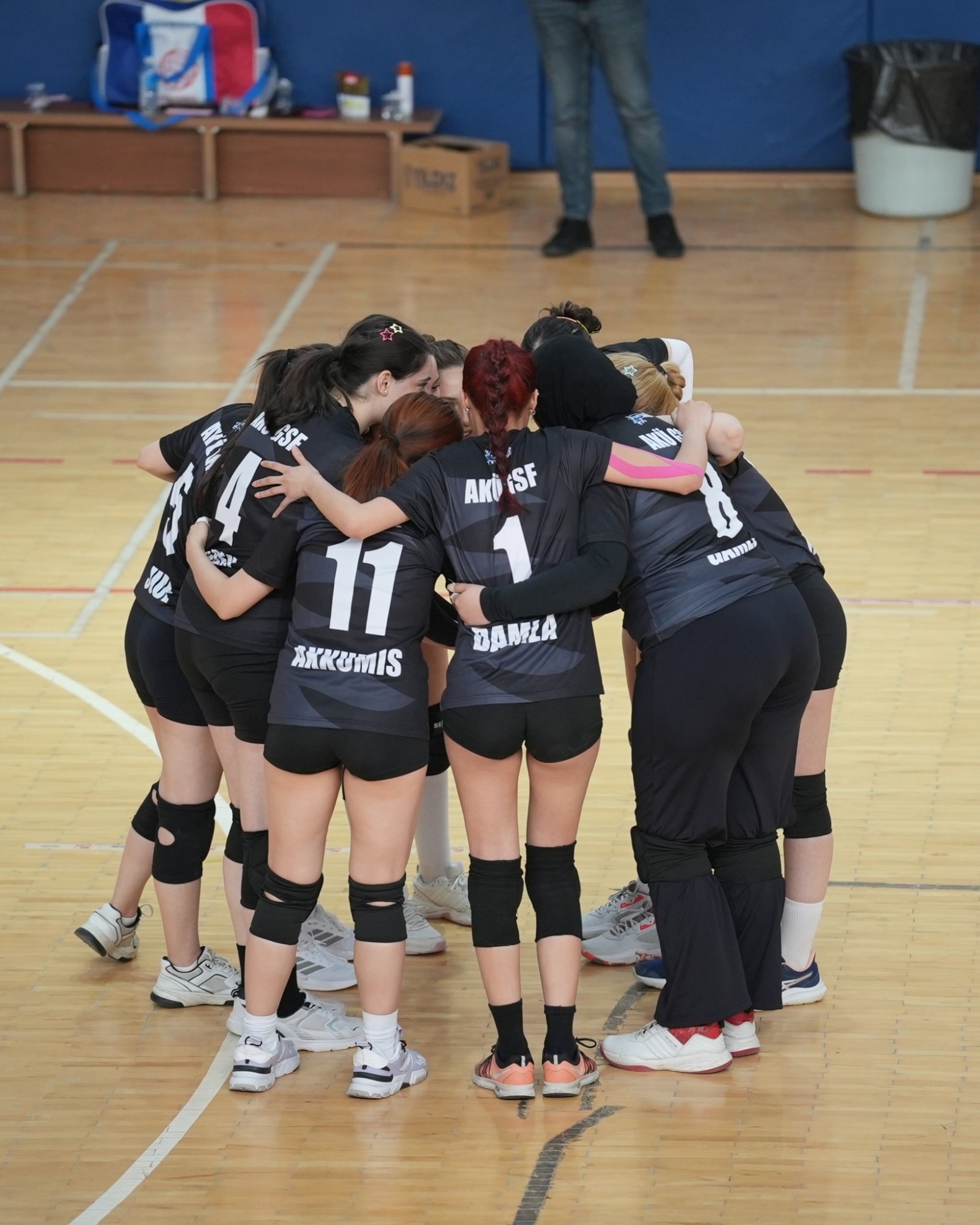AKÜ GSF Kadın Voleybol Takımı Yarı Finalde