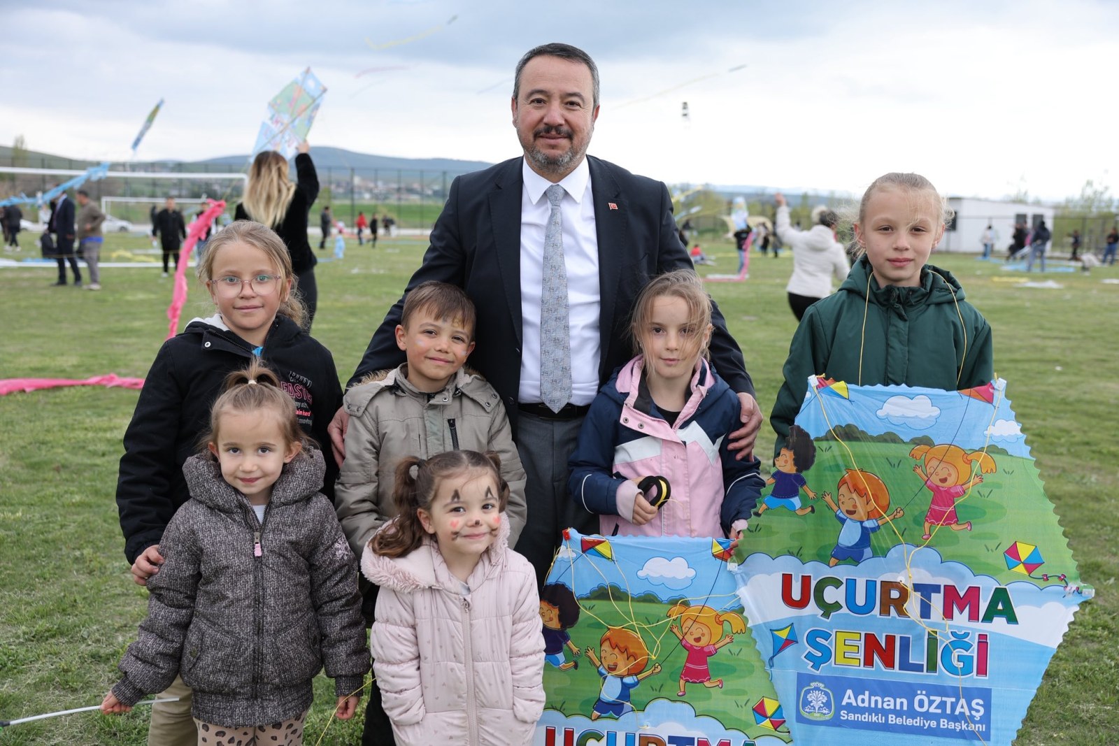 Sandıklı'da Uçurtma Şenliği Düzenlendi