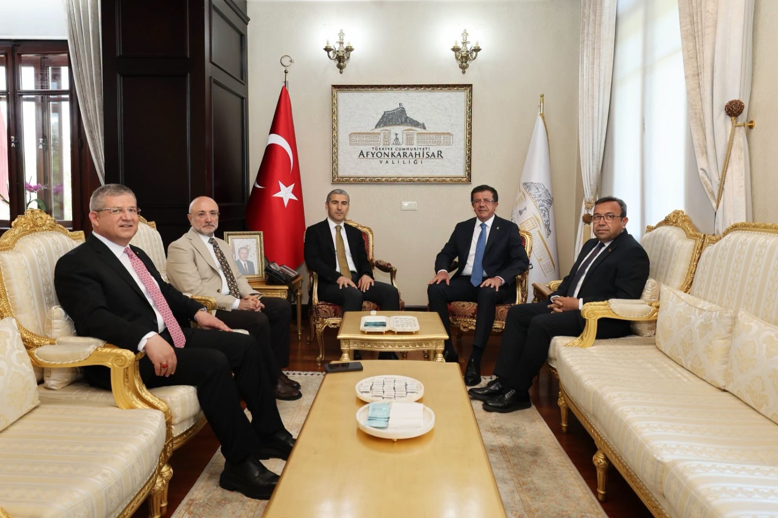 Zeybekçi, Afyonkarahisar'da Ziyaretlerde Bulundu