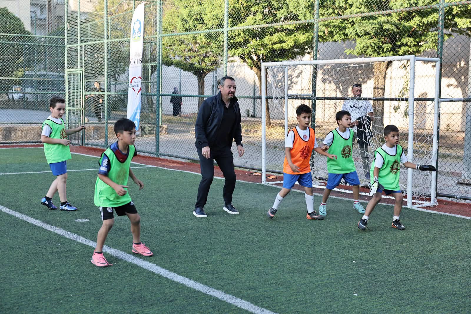Başkan Öztaş'ın Başlama Vuruşuyla Turnuva Başladı