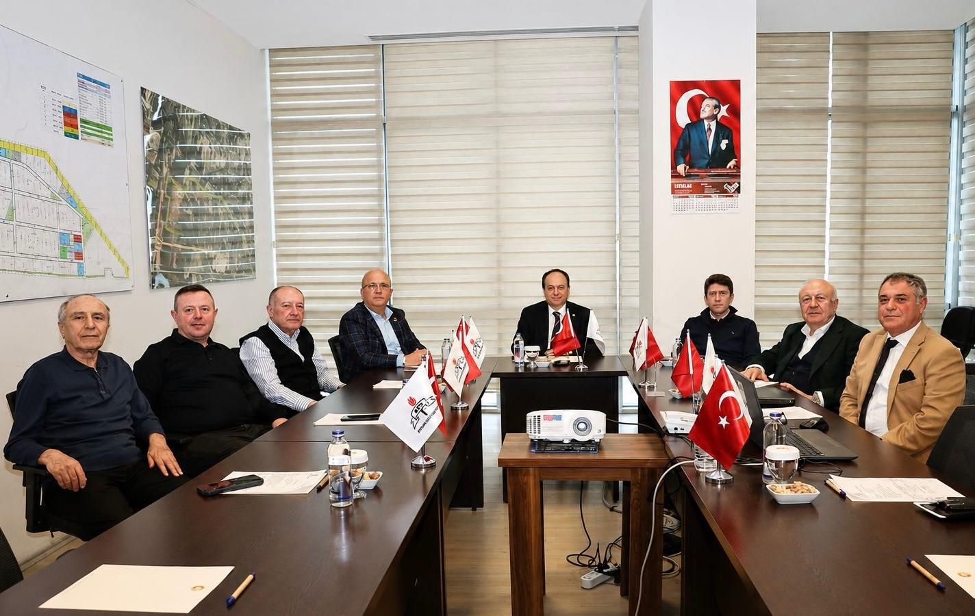 AFYON EĞİTİM VAKFI'NDA BURS BAŞVURULARI DEVAM EDİYOR