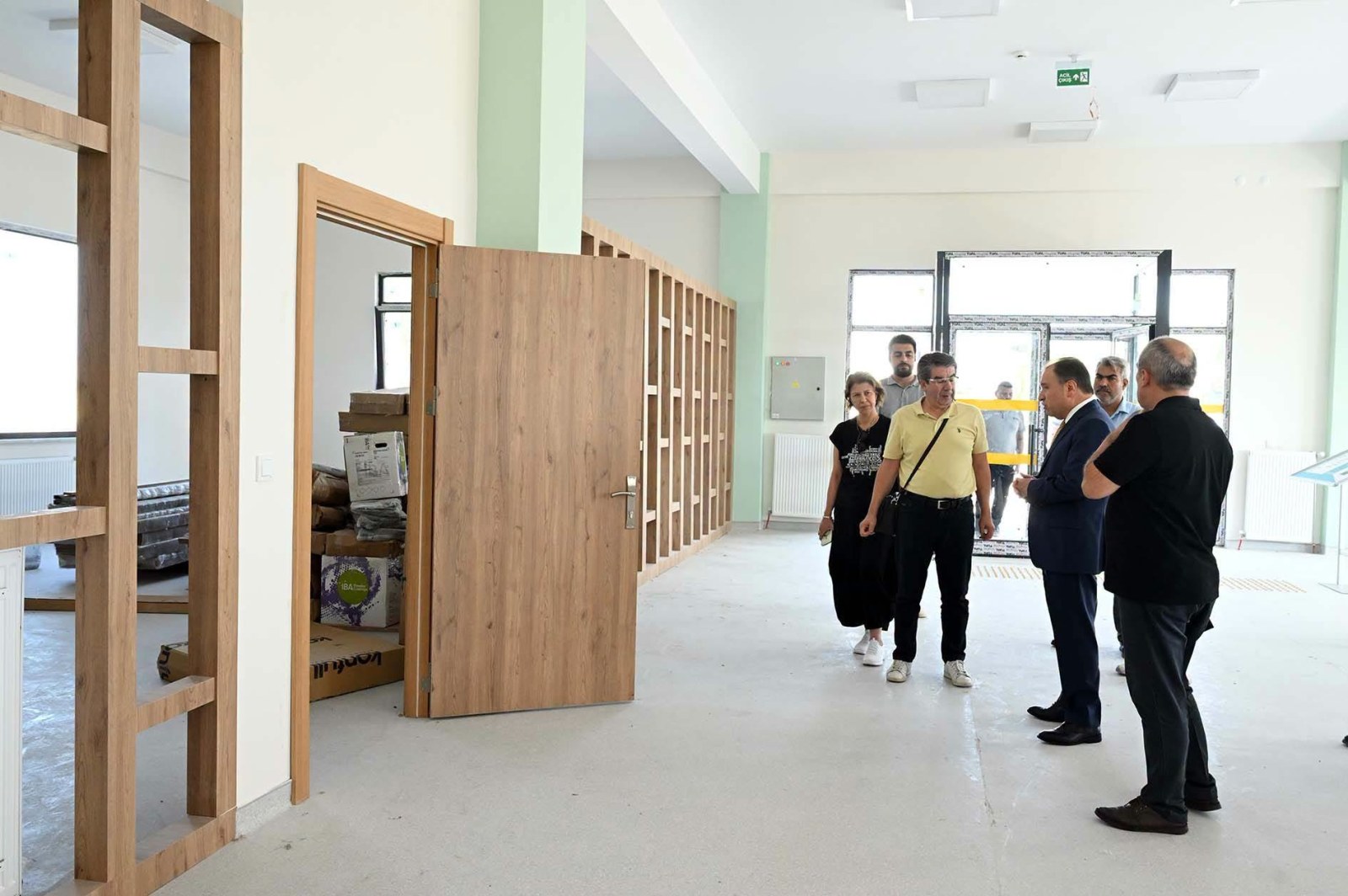 Karakaş, Hukuk Fakültesi Ek Bina İnşaatı ile Milli Teknoloji Atölyesinde İncelemelerde Bulundu