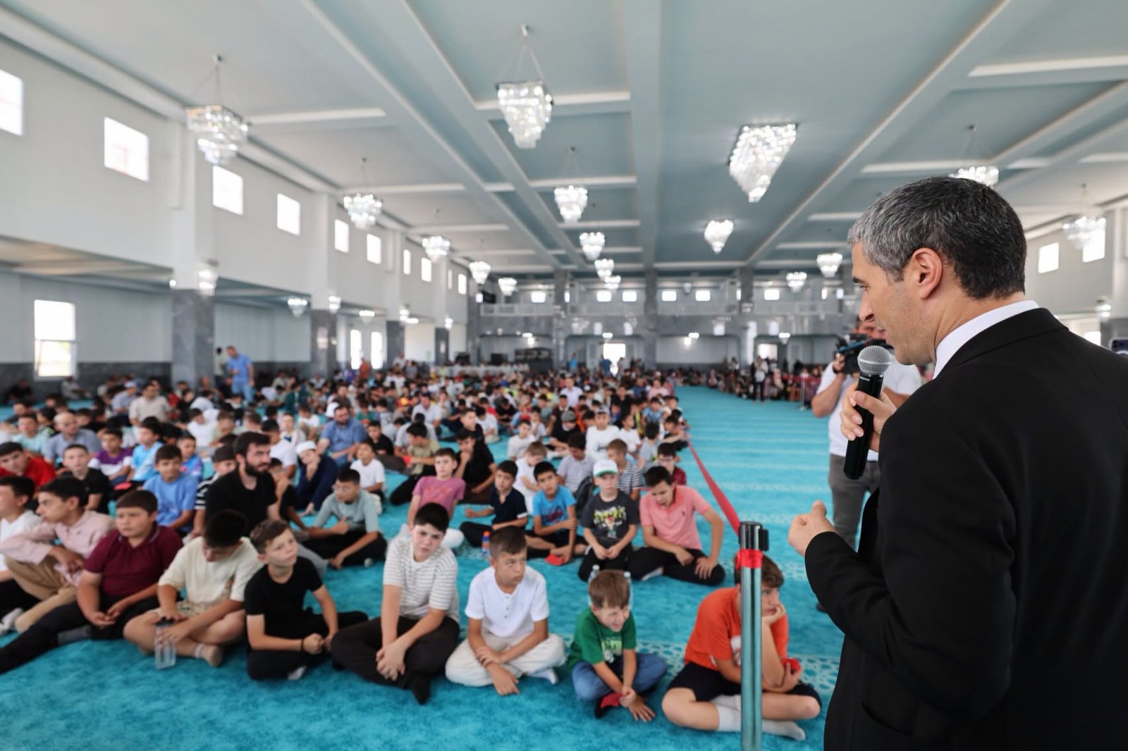 Vali Aktaş, Yaz Kuran Kurslarının Kapanış Törenine Katıldı