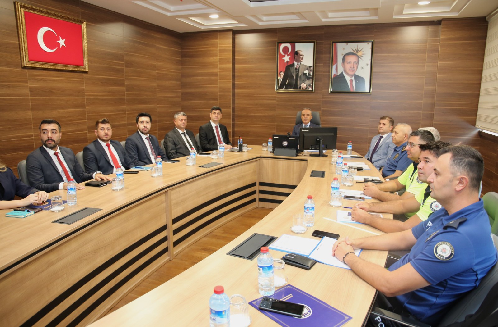 AFYONKARAHİSAR EMNİYETİ, SPOR GÜVENLİĞİ TOPLANTISINA KATILDI