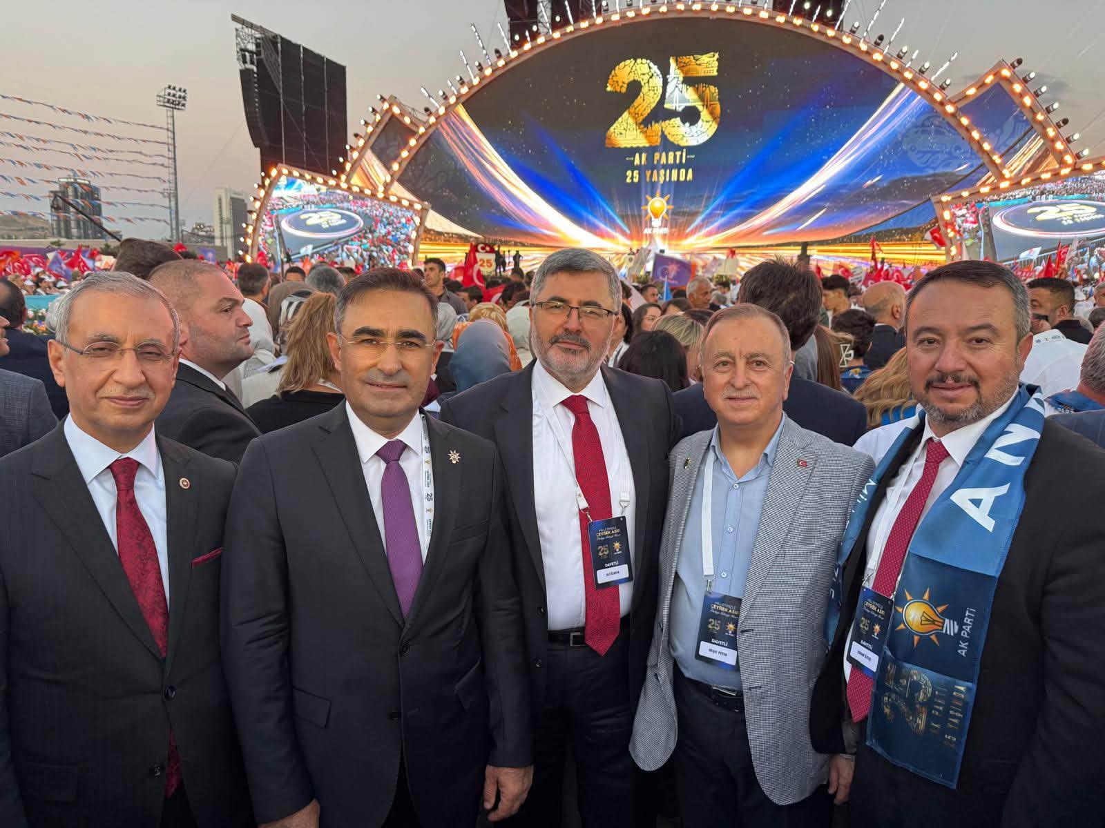 Ak Parti'nin 25.Yıl Mitingine Afyonkarahisar'dan Yoğun Katılım