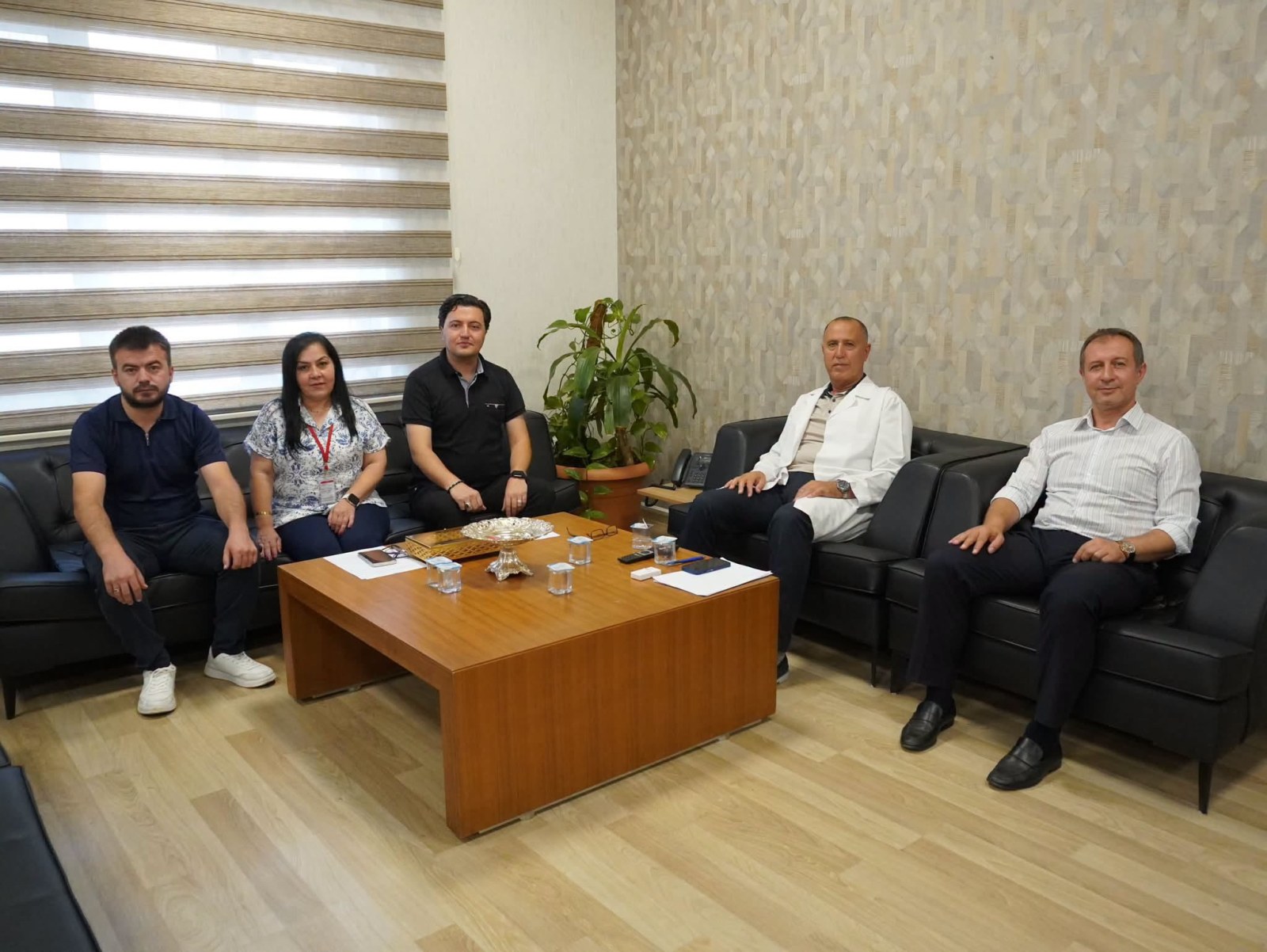 HAK-İŞ Yönetimi Başhekim Acar İle Görüştü