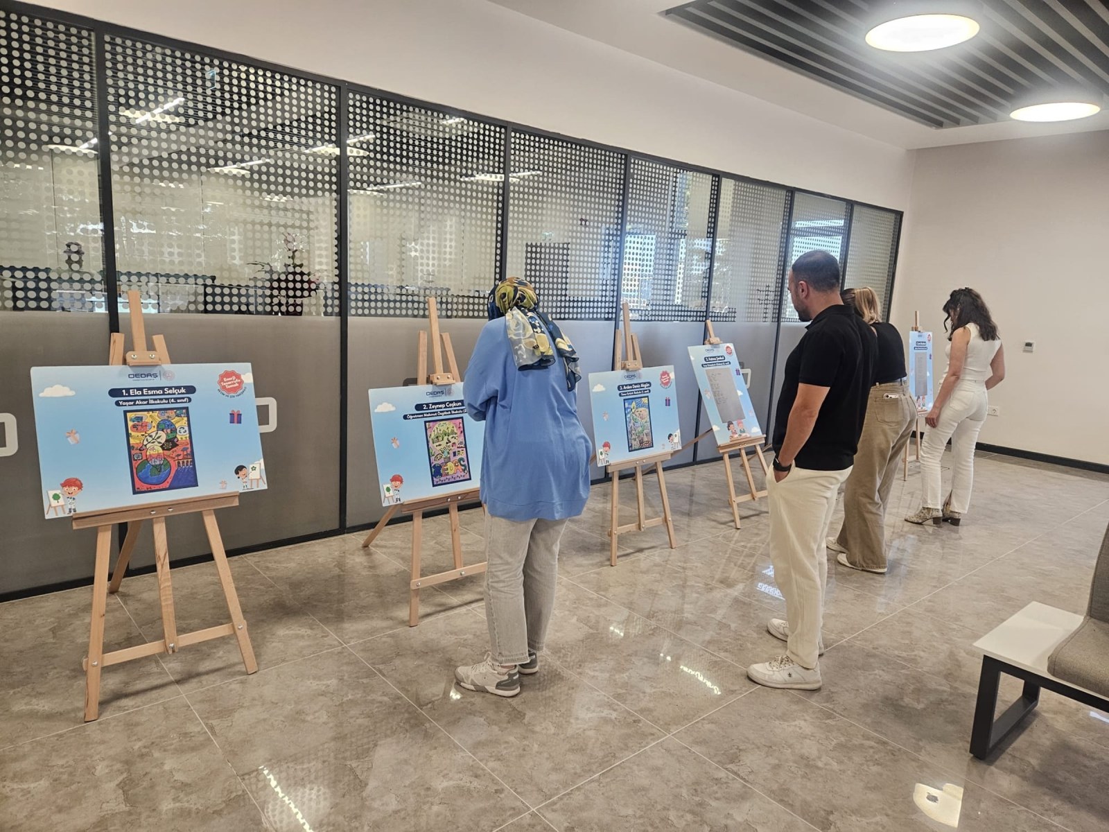OEDAŞ çocukların enerji tasarrufu  temalı eserlerini sergiliyor