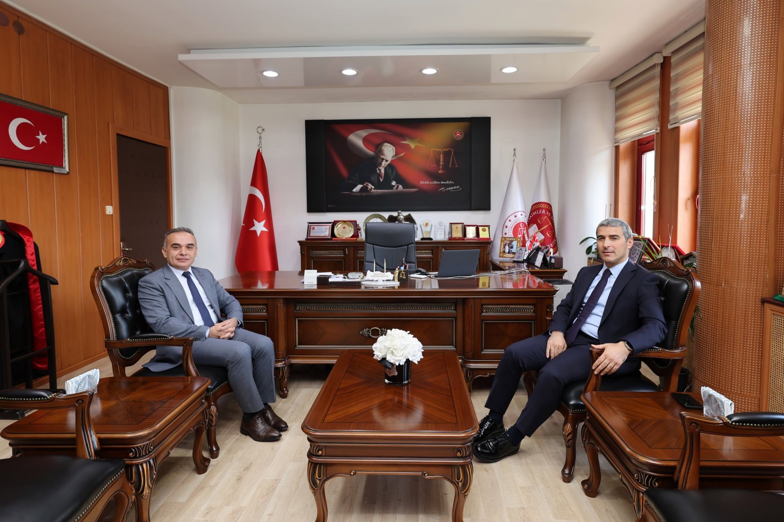 Vali Aktaş’tan Başsavcı Patlak’a ziyaret