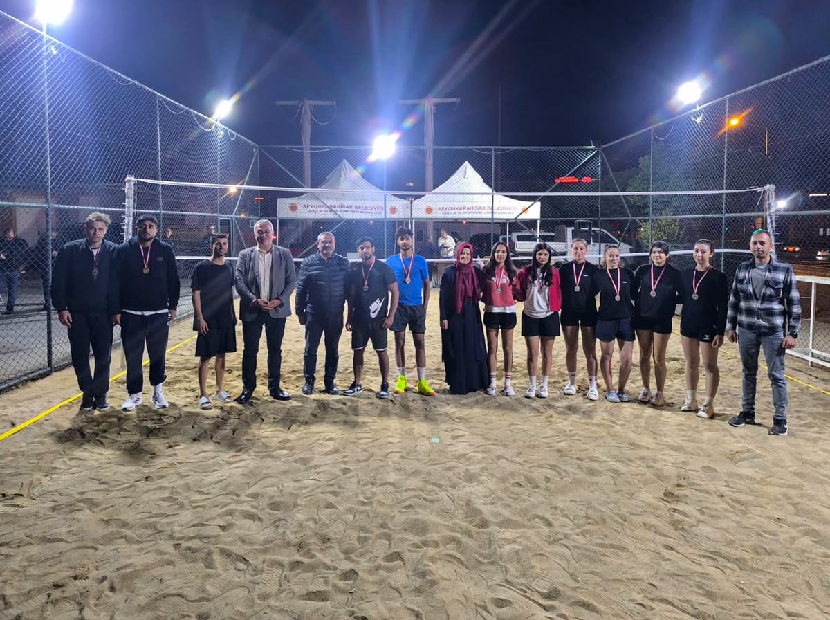 Kum Voleybolu Turnuvası Yapıldı
