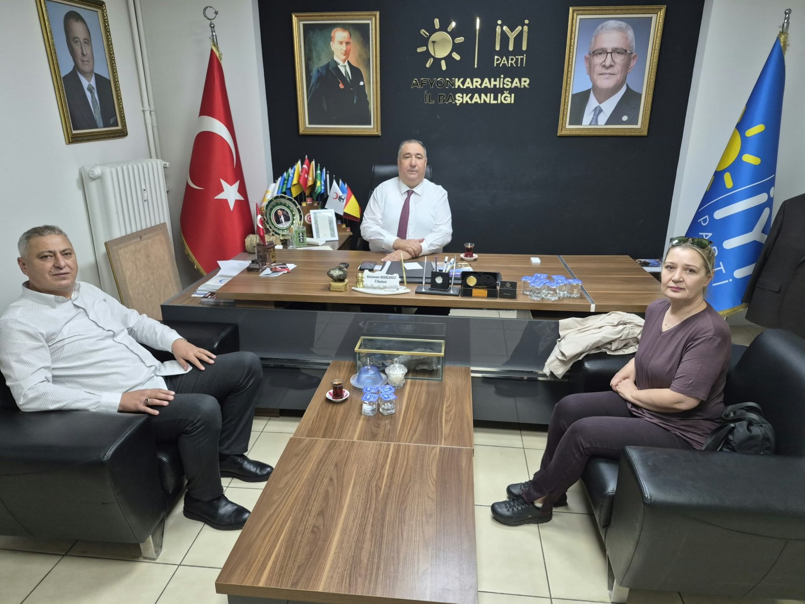 İYİ PARTİ AFYONKARAHİSAR’DA KADIN POLİTİKALARI İÇİN YOĞUN MESAİ