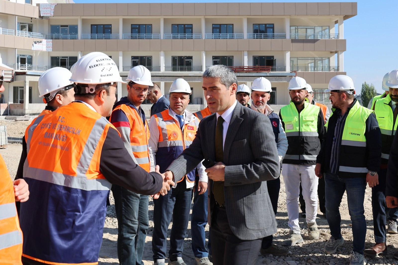 Vali Aktaş, Huzurevinde İncelemelerde Bulundu