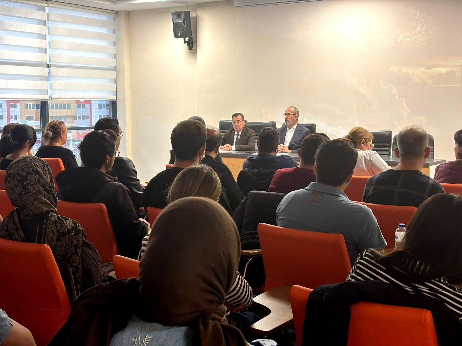 Dr. Öztürk, Diş Hekimleriyle Buluştu