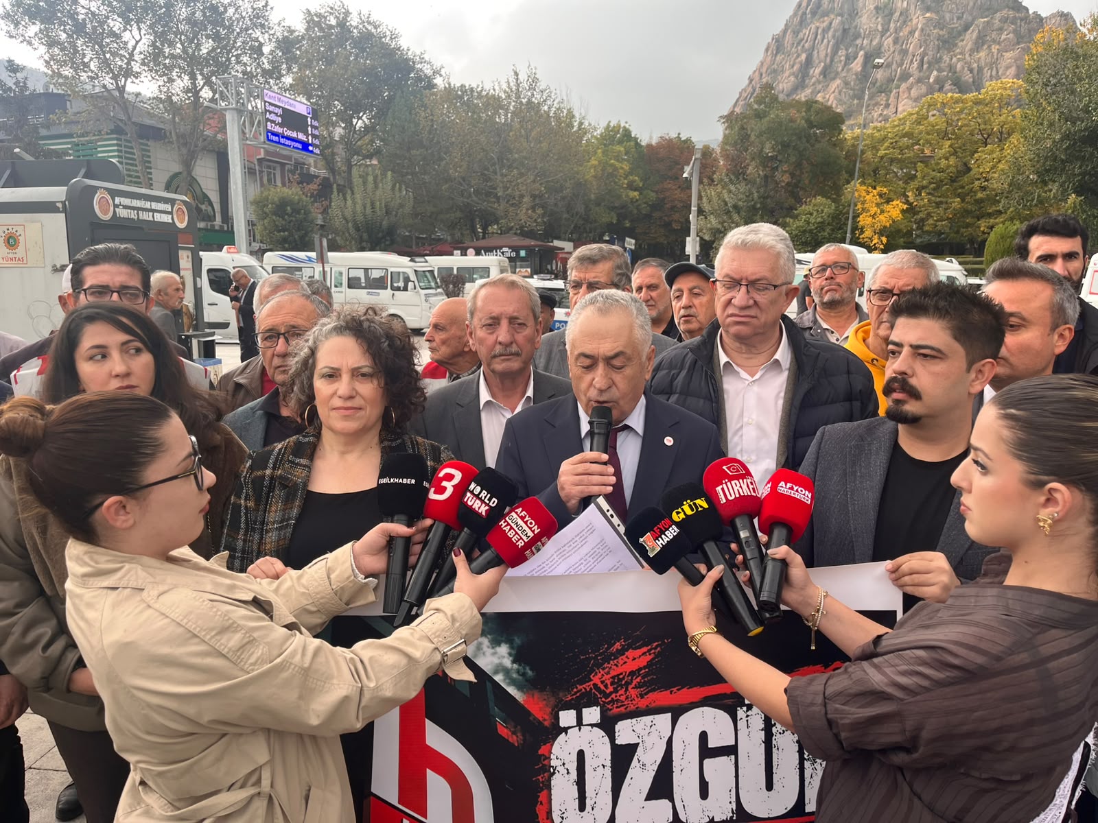 Özgür Basın Sansüre Boyun Eğmez