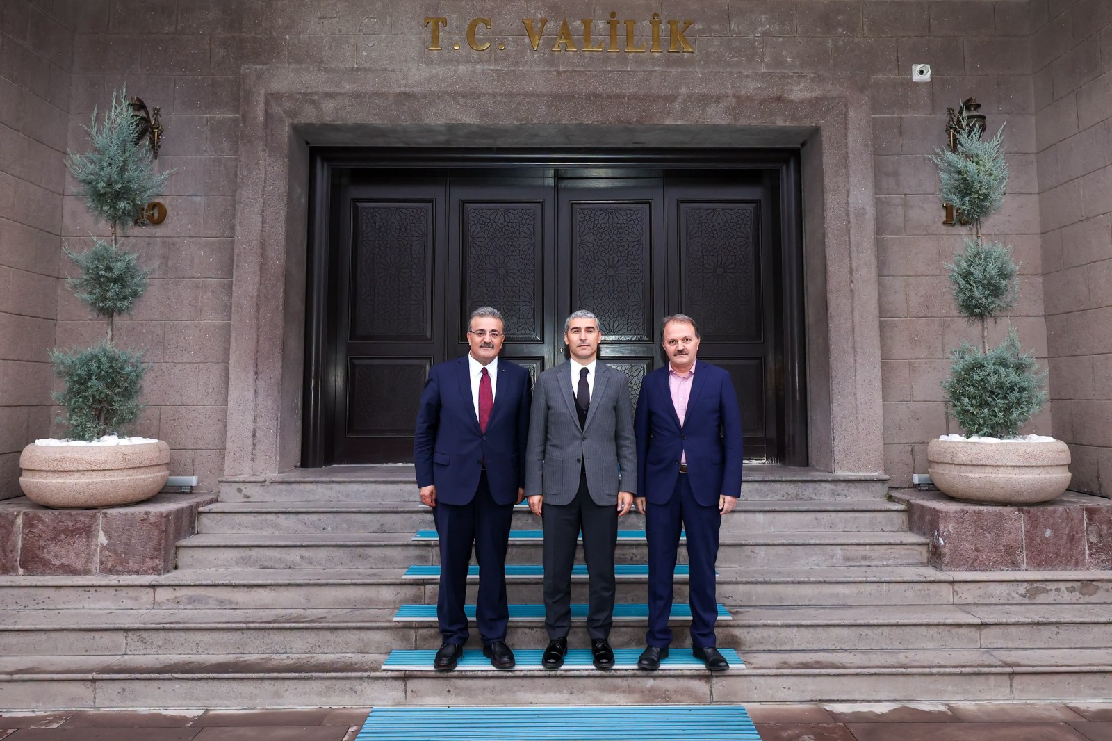 Bakan Yardımcılarından Vali Aktaş'a Ziyaret 