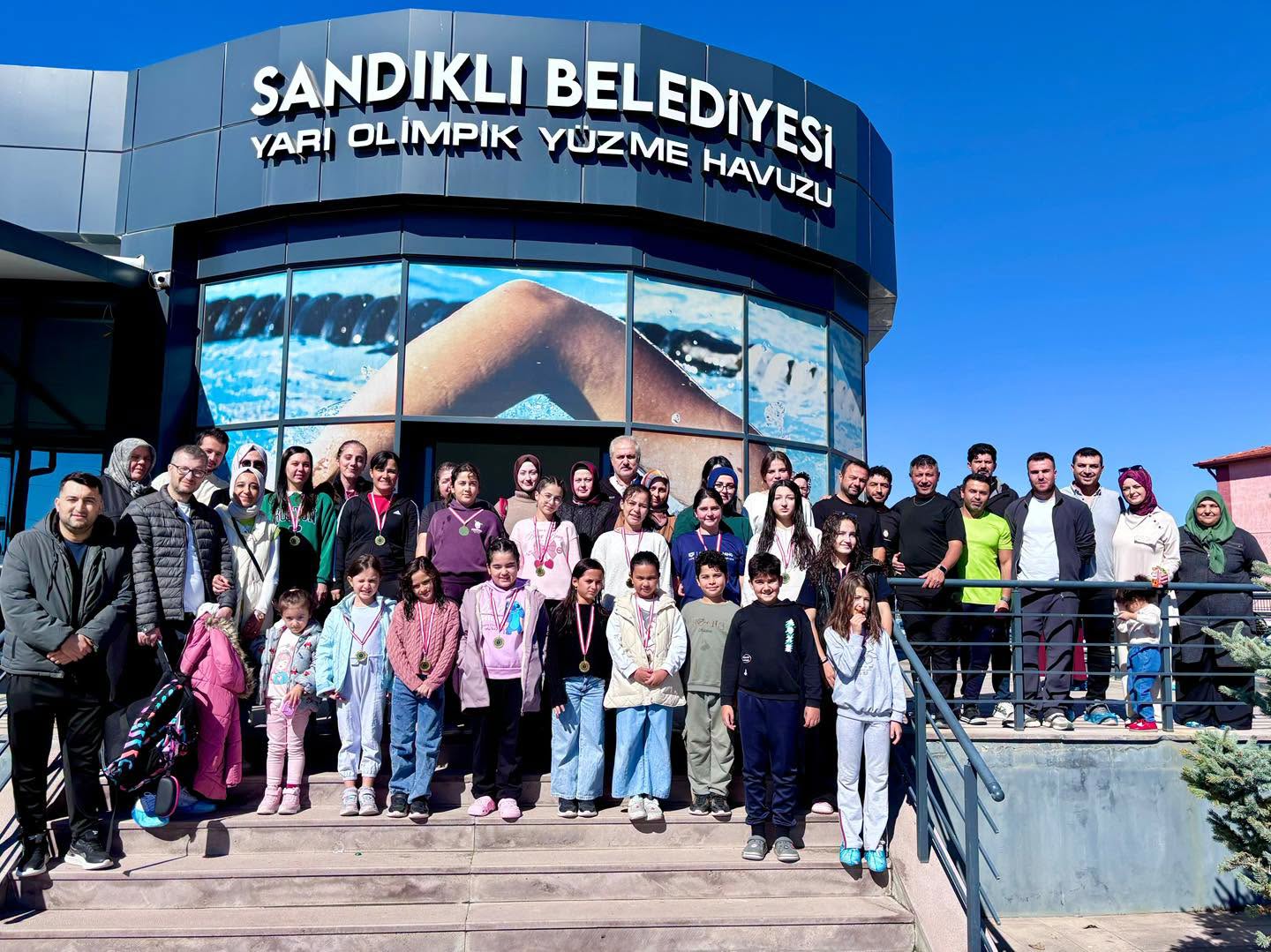 SUDA REKABET, YÜREKTE CUMHURİYET!
