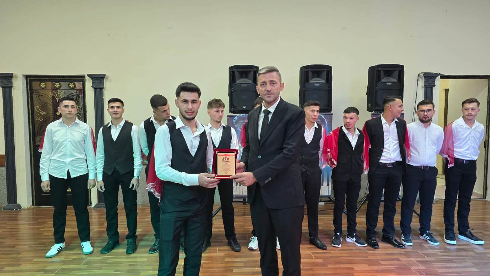 Sinanpaşa'da Asker Eğlencesi Düzenlendi