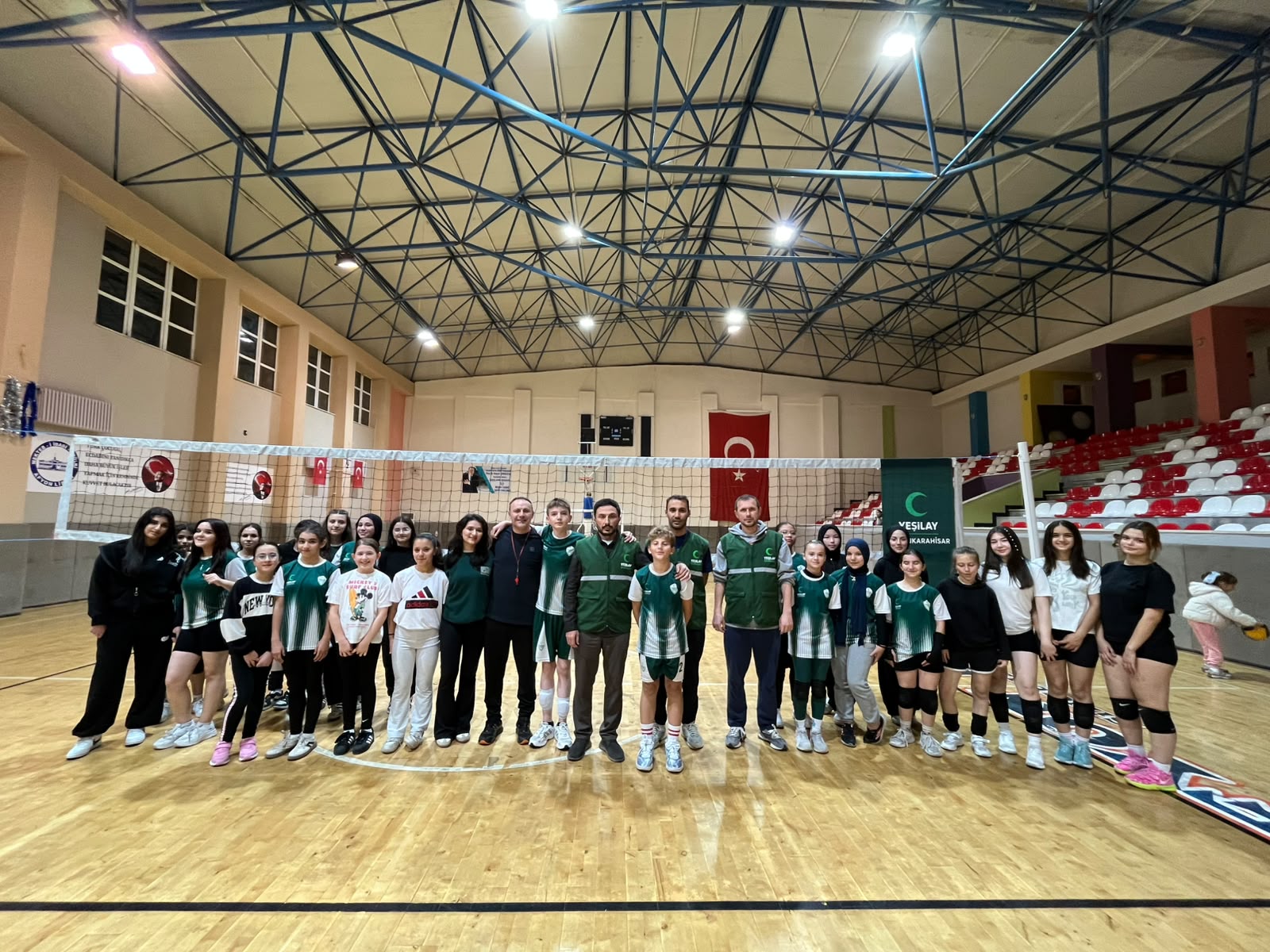 Yeşilay Afyonkarahisar Şubesi Ücretsiz Voleybol Kursunda İkinci Yıl Heyecanı